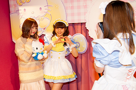 ＠ほぉ～むカフェ×ハローキティ