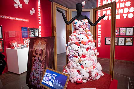 レディー・ガガが着用した衣装の画像