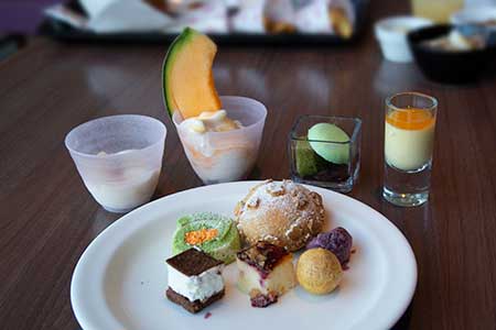 ホテルメイドの美味しいデザート画像