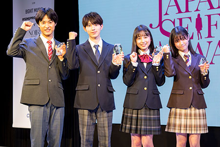 『日本制服アワード』サムネイル写真