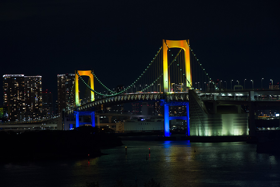 レインボーブリッジのスペシャルライトアップ