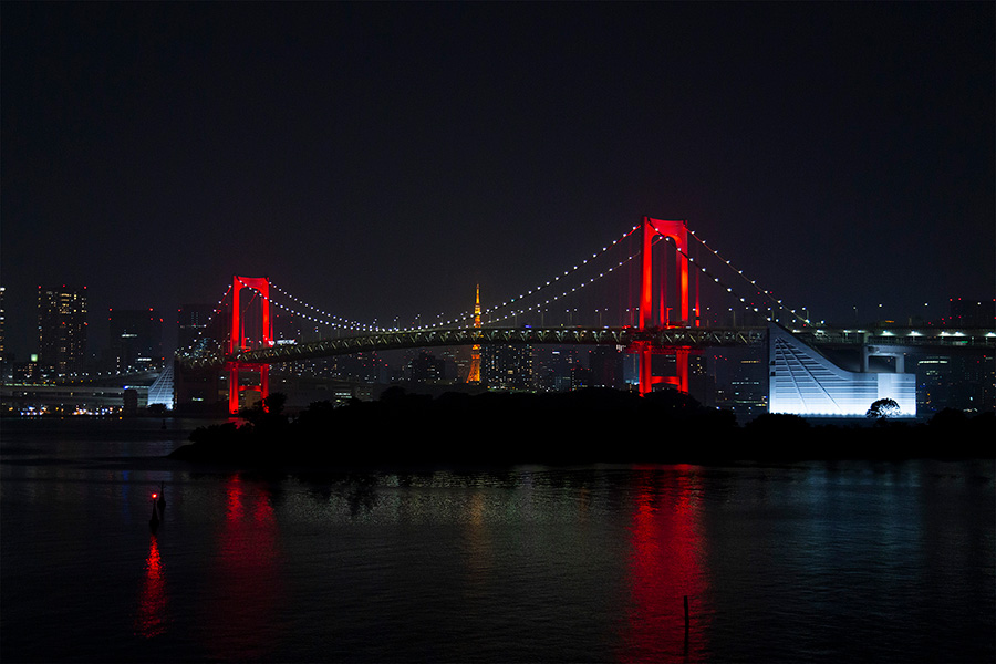 レインボーブリッジのスペシャルライトアップ